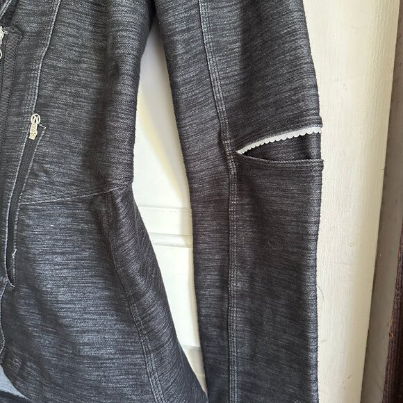 Lululemon Ride On Blazer Slim Moto Outdoor Jacket Women's size 6 Black Fossil - Picture 3 of 7